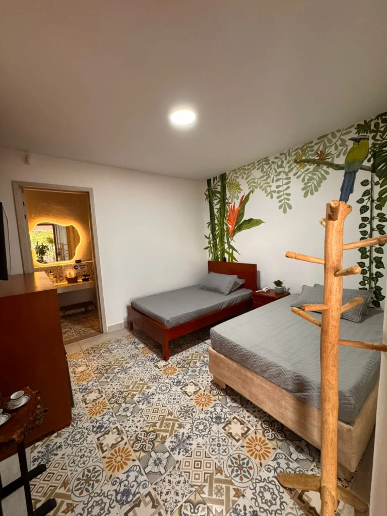 109 HABITACIÓN FAMILIAR COMPARTIR
